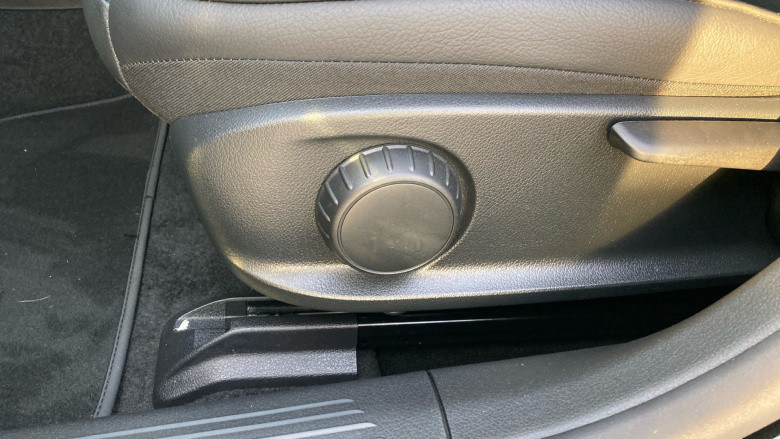 Mercedes-Benz CLA 180 AMG Line Premium 4dr Tip Auto Petrol Saloon